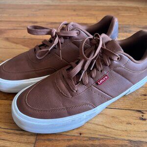 Levi's Men's Munro Faux-Leather Retro Low Top Sneakers (Size 9)